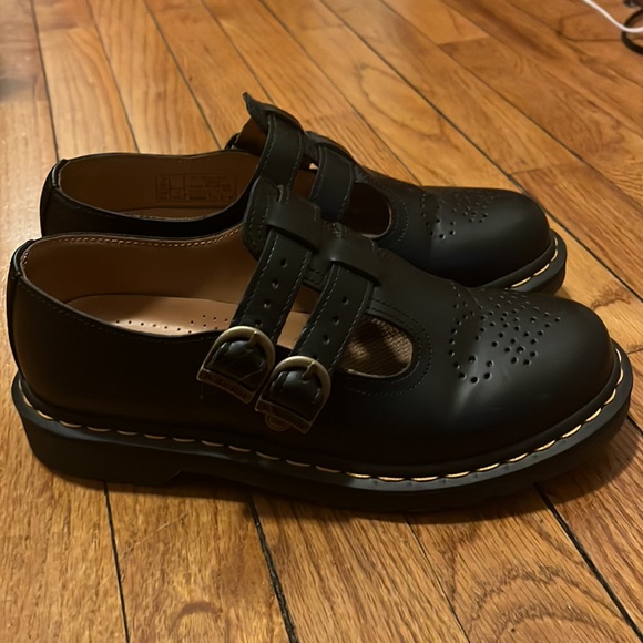 8065 Smooth Leather Mary Jane Shoes - Picture 4 of 7